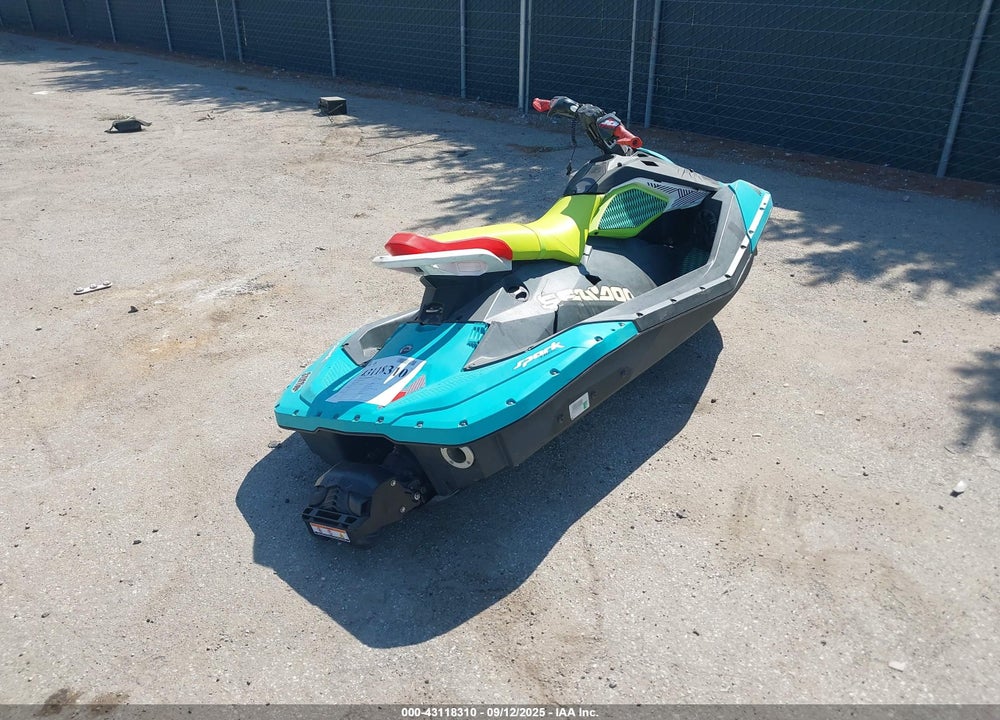 2018 SEA DOO SPARK 2UP VIN: YDV89501E818