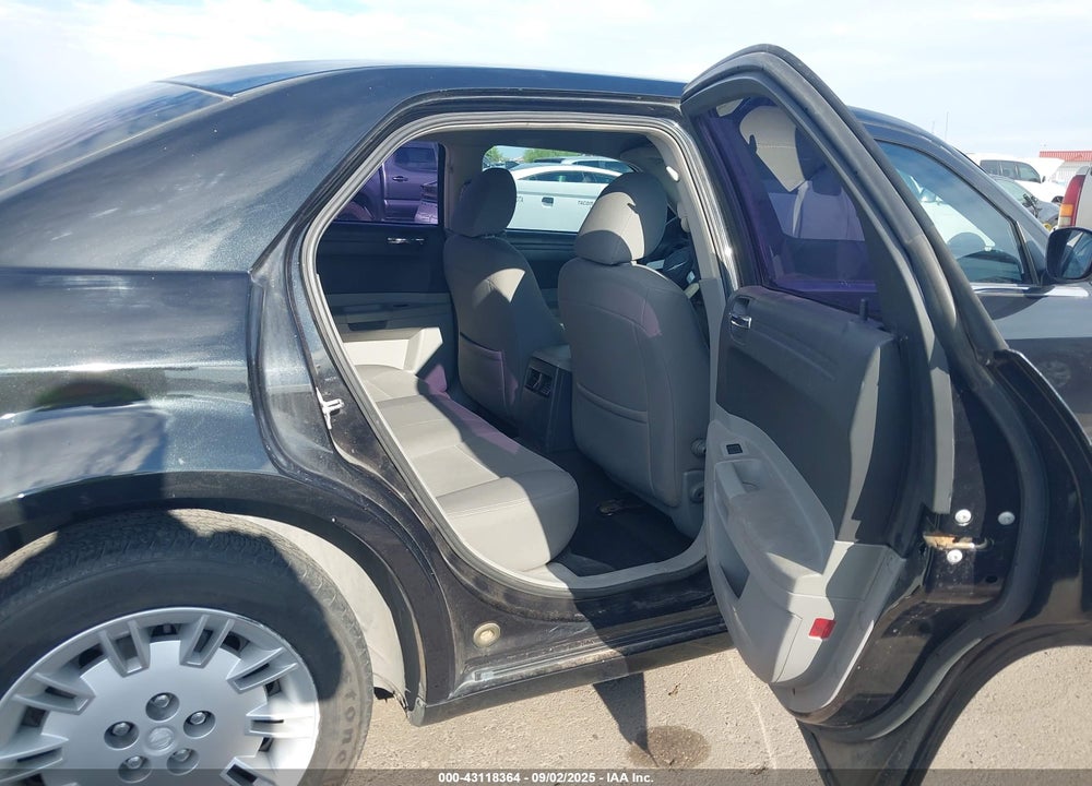 2007 CHRYSLER 300 VIN: 2C3KA43R87H833689
