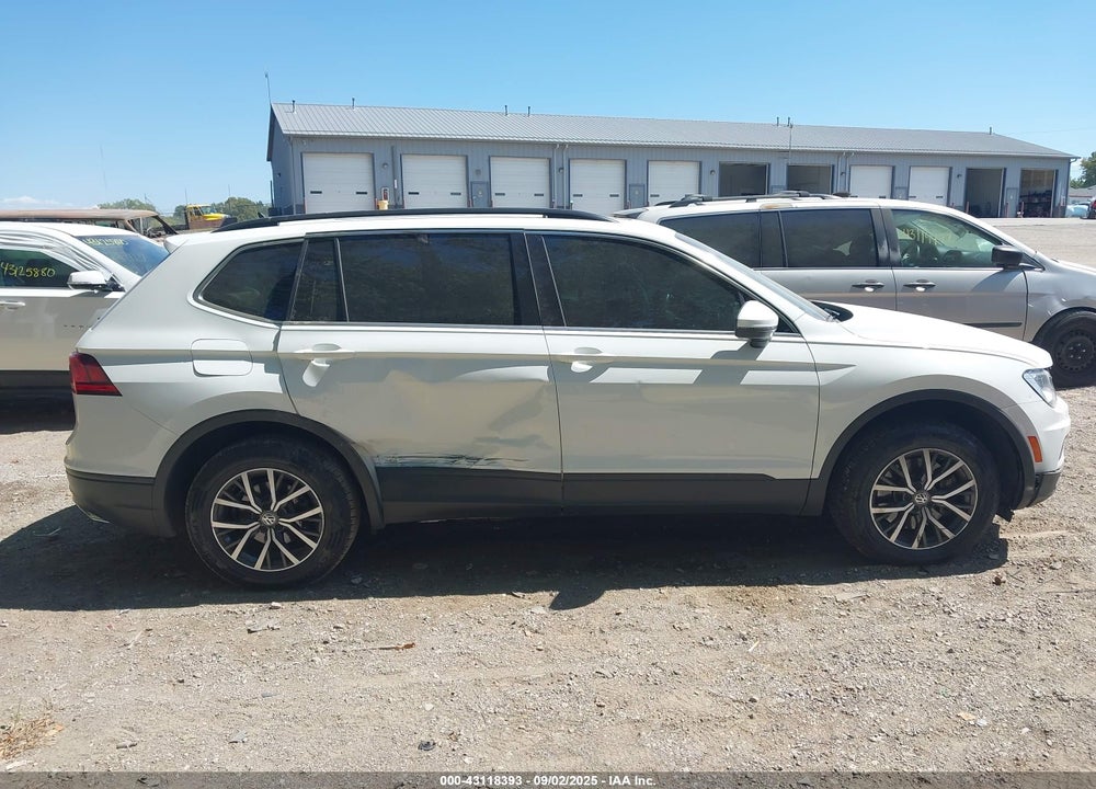 2019 VOLKSWAGEN TIGUAN VIN: 3VV2B7AX2KM044512