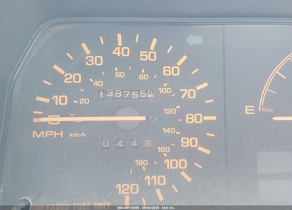 1988 MAZDA 323 VIN: JM1BF2221J0200954