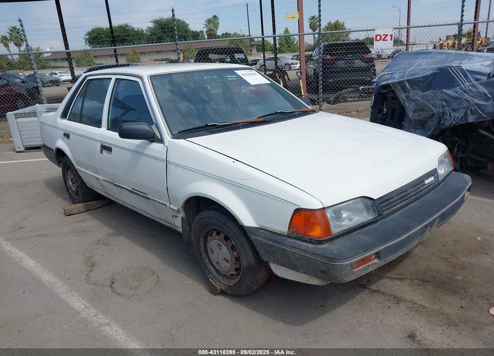1988 MAZDA 323 VIN: JM1BF2221J0200954
