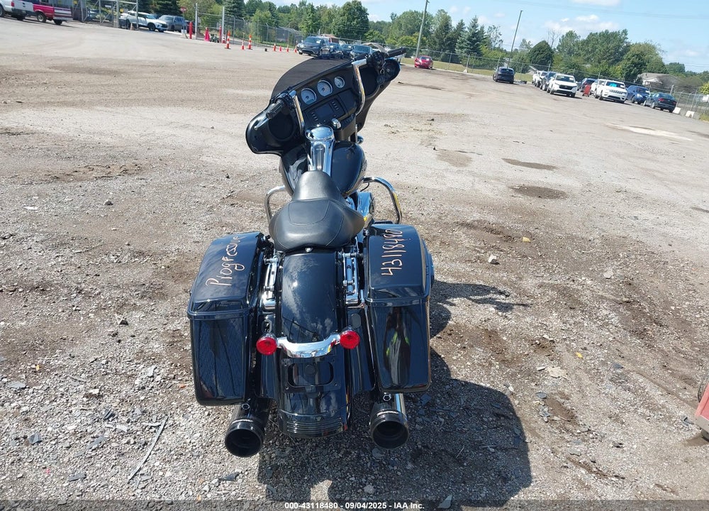 2019 HARLEY-DAVIDSON FLHX VIN: 1HD1KBC12KB618909