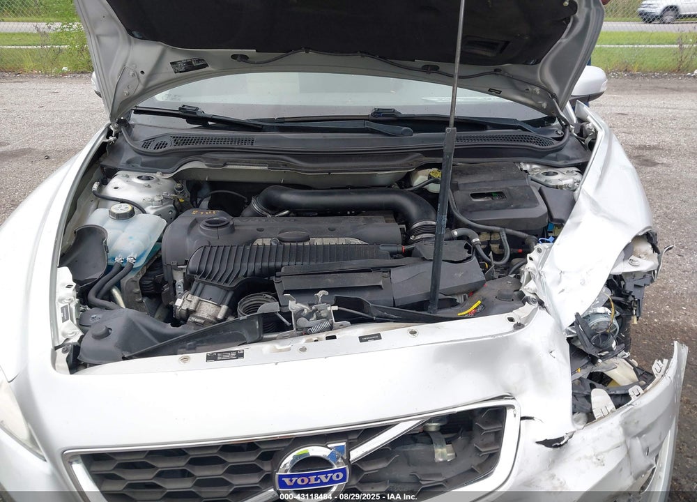 2012 VOLVO C30 VIN: YV1672MKXC2265492