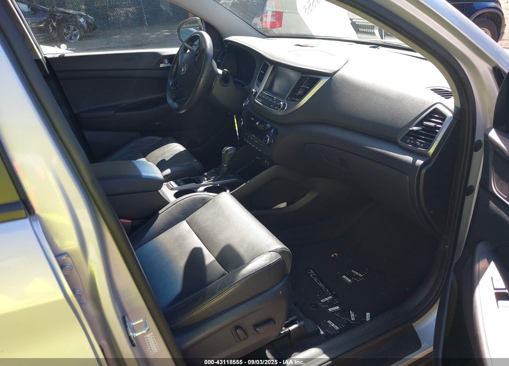 2017 HYUNDAI TUCSON SE PLUS VIN: KM8J3CA41HU476658