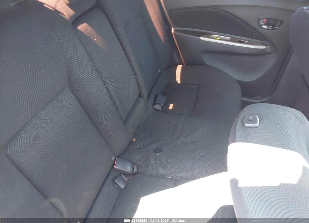 2010 TOYOTA YARIS VIN: JTDBT4K31A1367547