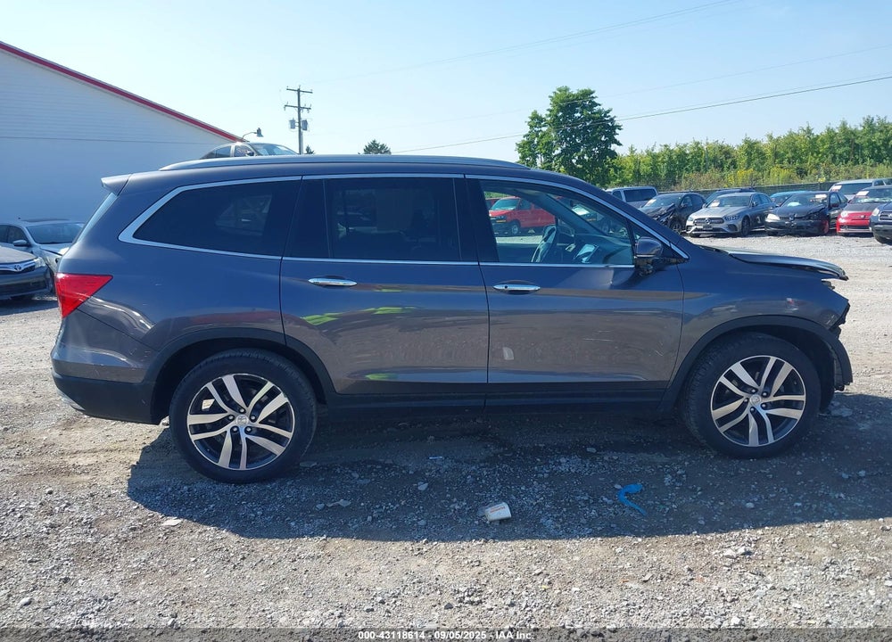 2017 HONDA PILOT VIN: 5FNYF6H98HB065750