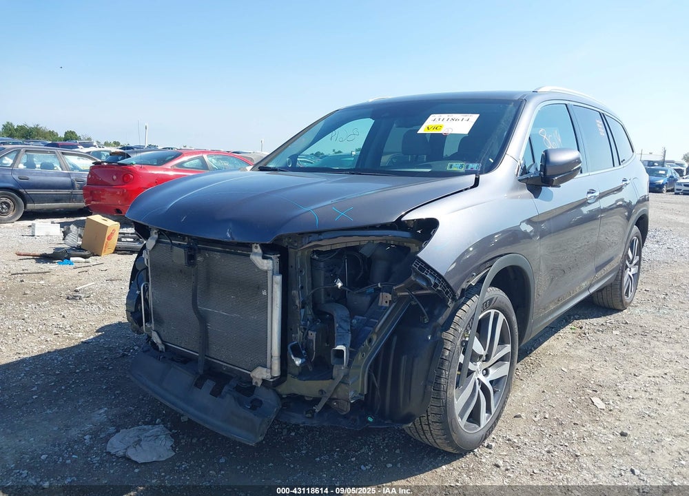 2017 HONDA PILOT VIN: 5FNYF6H98HB065750