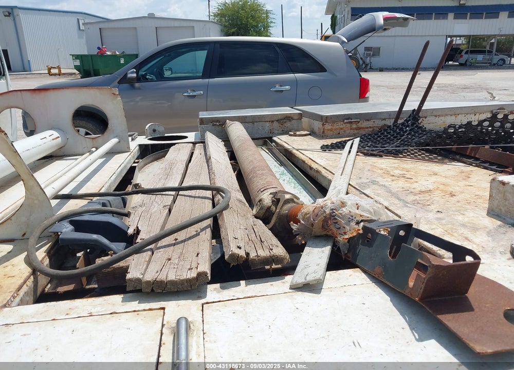 2007 GMC SIERRA 3500 WORK TRUCK VIN: 1GTJK34657E602890