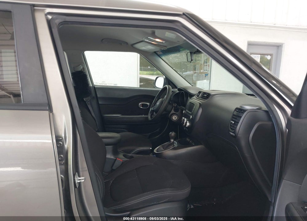2018 KIA SOUL VIN: KNDJN2A20J7585107