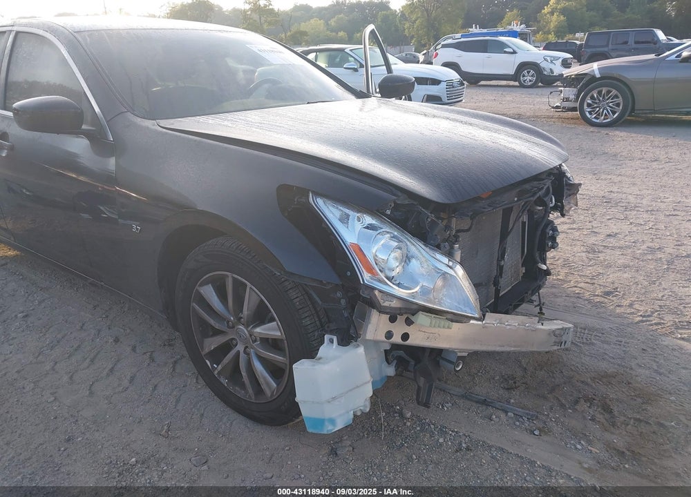 2015 INFINITI Q40 VIN: JN1CV6ARXFM521309