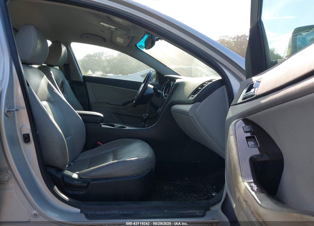 2012 KIA OPTIMA VIN: 5XXGN4A77CG005492