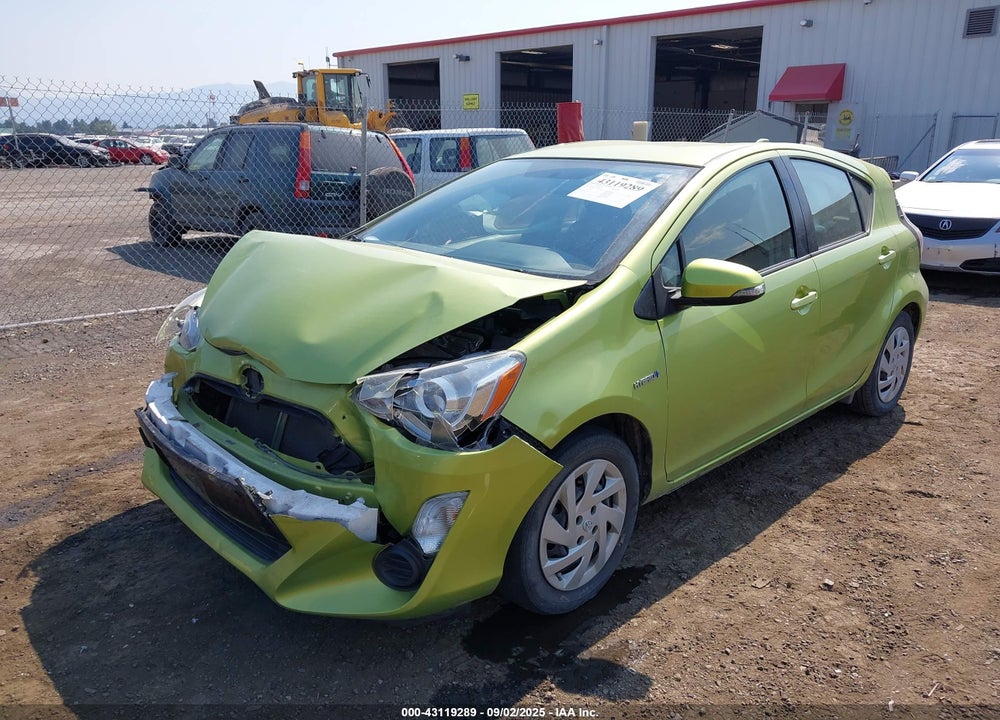 2015 TOYOTA PRIUS C VIN: JTDKDTB35F1094496