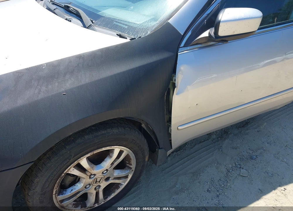 2006 HONDA ACCORD VIN: 1HGCM56806A142204