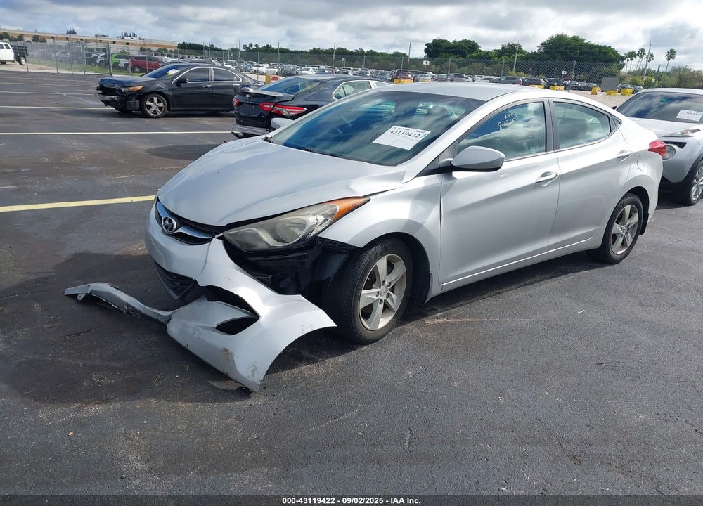 2012 HYUNDAI ELANTRA VIN: KMHDH4AE7CU237038