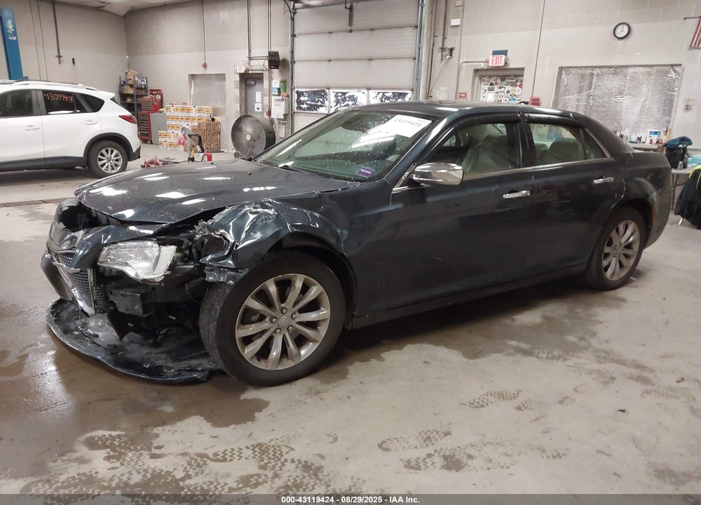 2016 CHRYSLER 300 VIN: 2C3CCAKG4GH230638