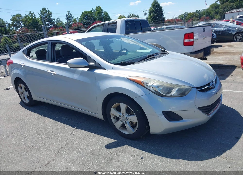 2013 HYUNDAI ELANTRA GLS VIN: 5NPDH4AE2DH349584