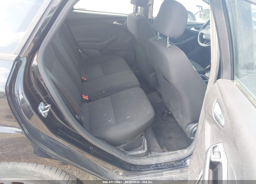 2017 FORD FOCUS VIN: 1FADP3K29HL259194