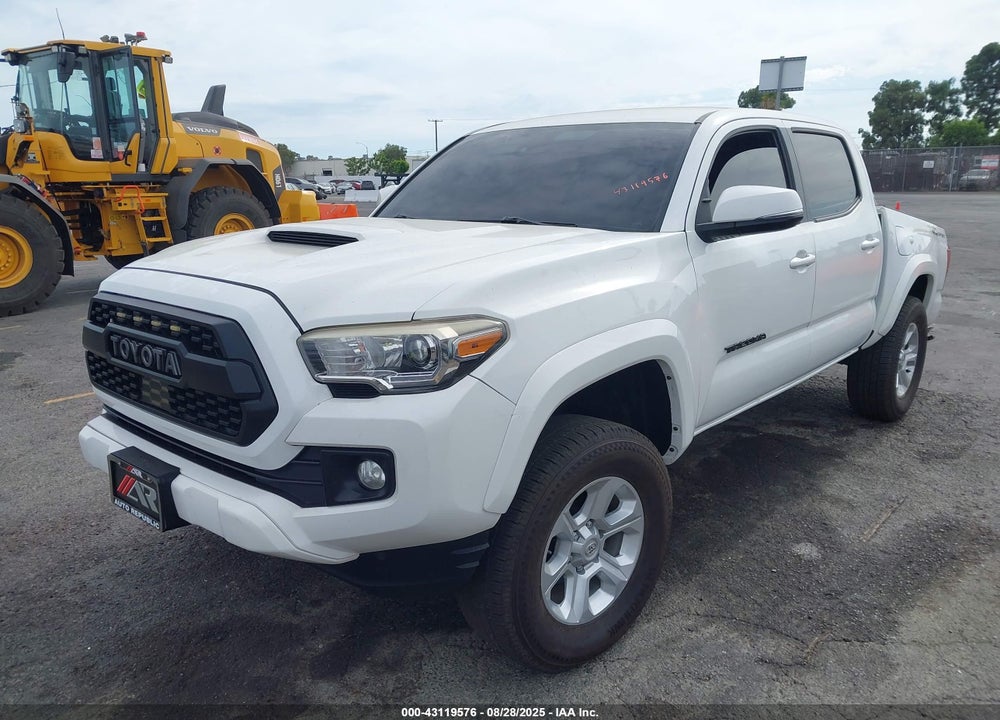 2018 TOYOTA TACOMA VIN: 3TMAZ5CN1JM060852