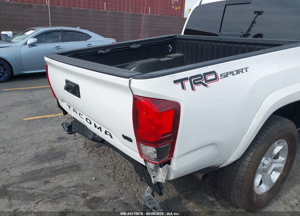 2018 TOYOTA TACOMA VIN: 3TMAZ5CN1JM060852