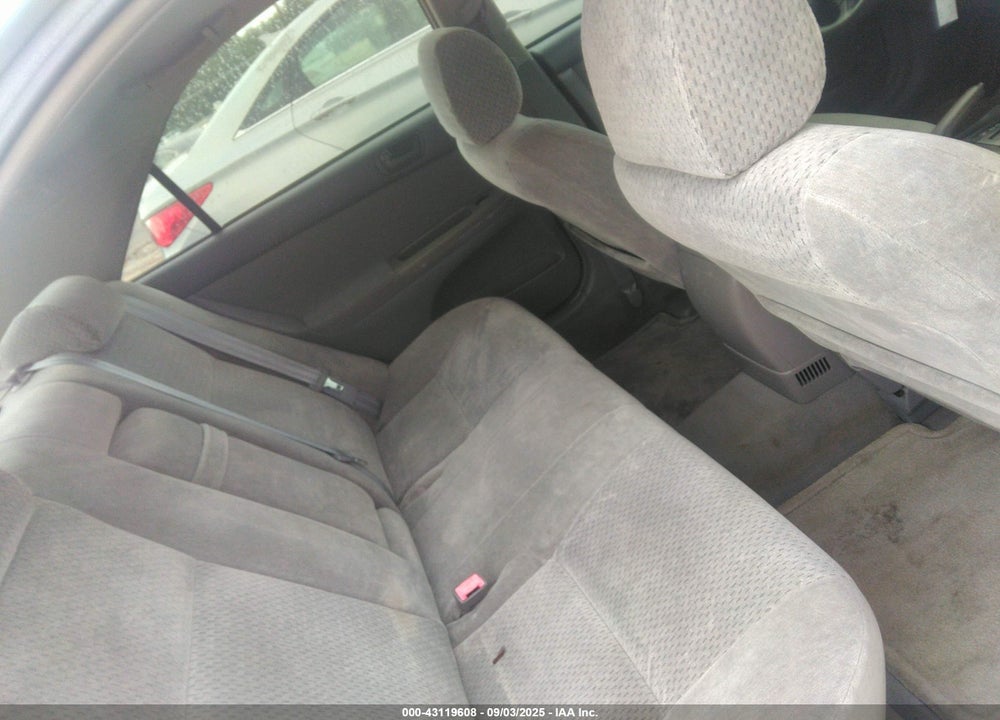 2002 TOYOTA CAMRY LE VIN: 4T1BE32K72U633550