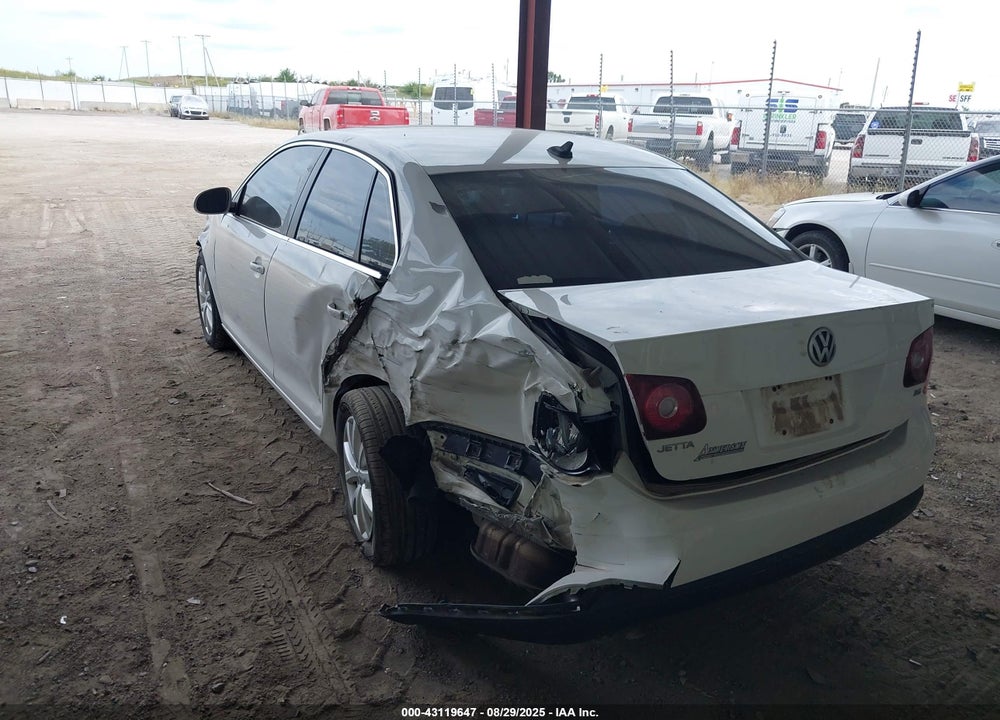 2010 VOLKSWAGEN JETTA SE VIN: 3VWRX7AJXAM040763