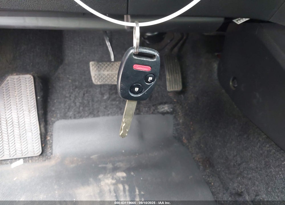 2009 HONDA FIT VIN: JHMGE88429S066118