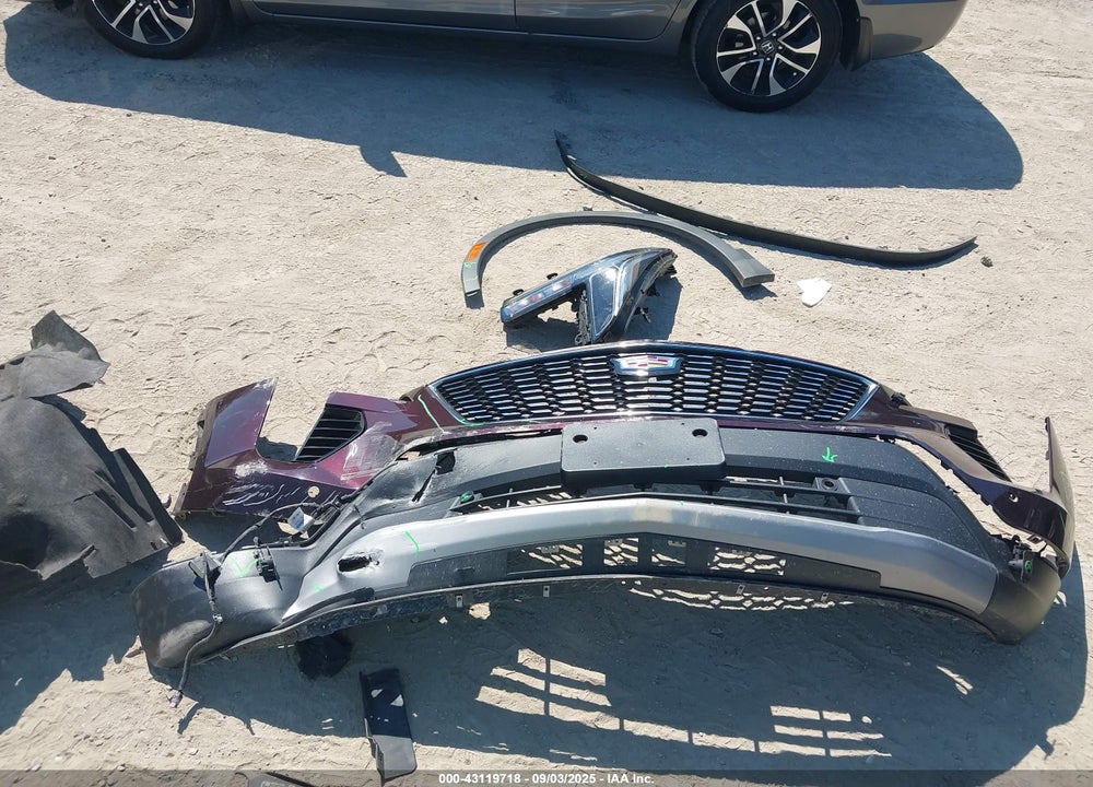 2020 CADILLAC XT4 VIN: 1GYFZDR41LF111066