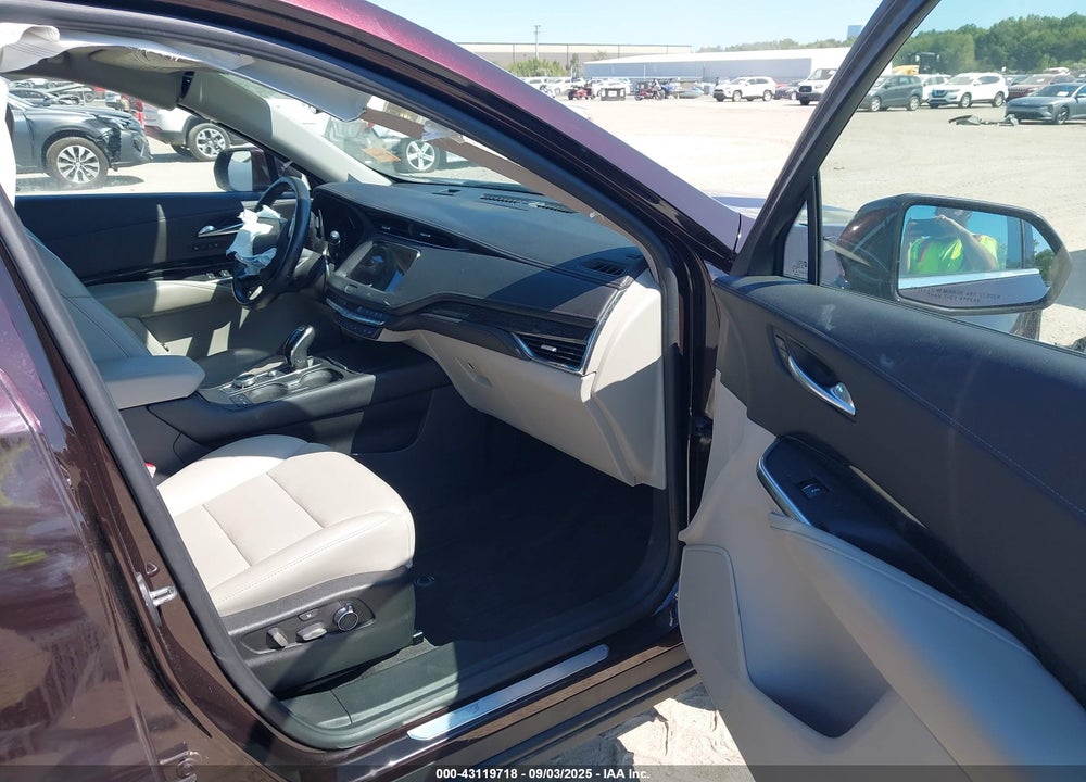 2020 CADILLAC XT4 VIN: 1GYFZDR41LF111066