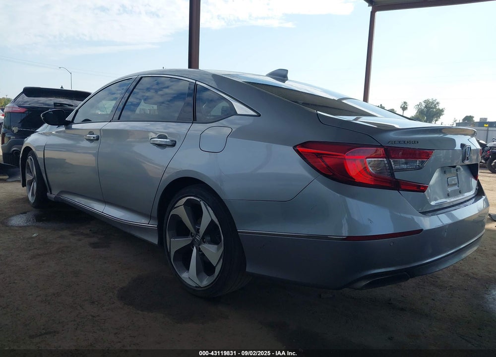 2018 HONDA ACCORD VIN: 1HGCV1F96JA095834