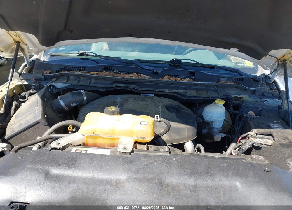 2015 RAM 1500 VIN: 1C6RR7KM9FS579211