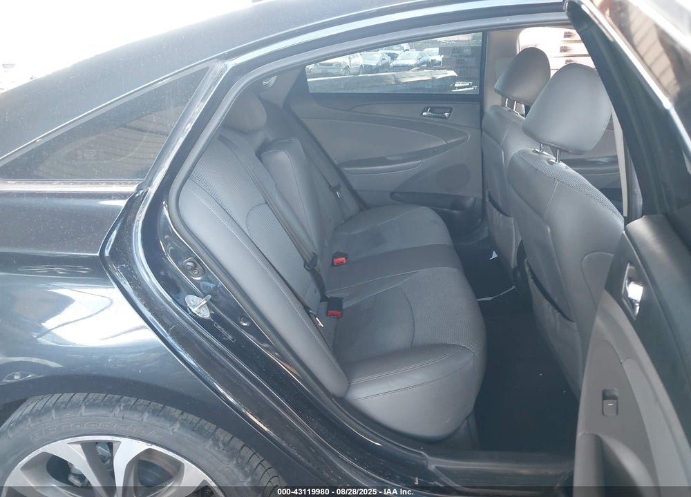 2013 HYUNDAI SONATA VIN: 5NPEC4AB3DH768987