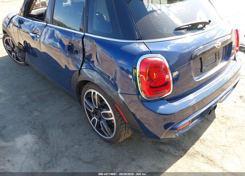 2016 MINI HARDTOP COOPER S VIN: WMWXU3C56G2B63438