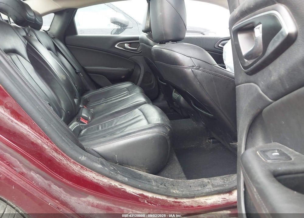 2016 CHRYSLER 200 VIN: 1C3CCCAB0GN184279