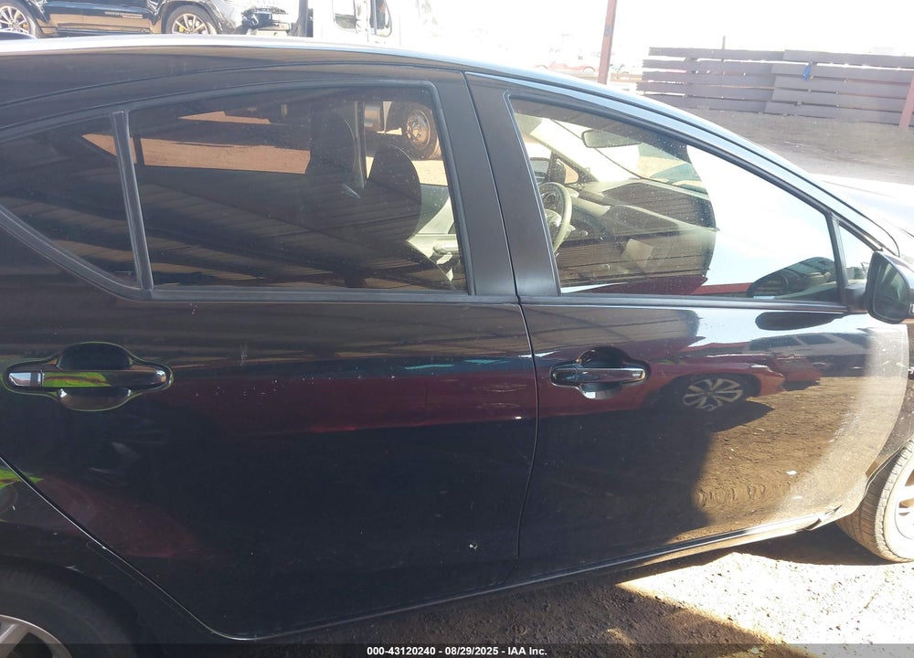 2012 TOYOTA PRIUS C VIN: JTDKDTB3XC1006392
