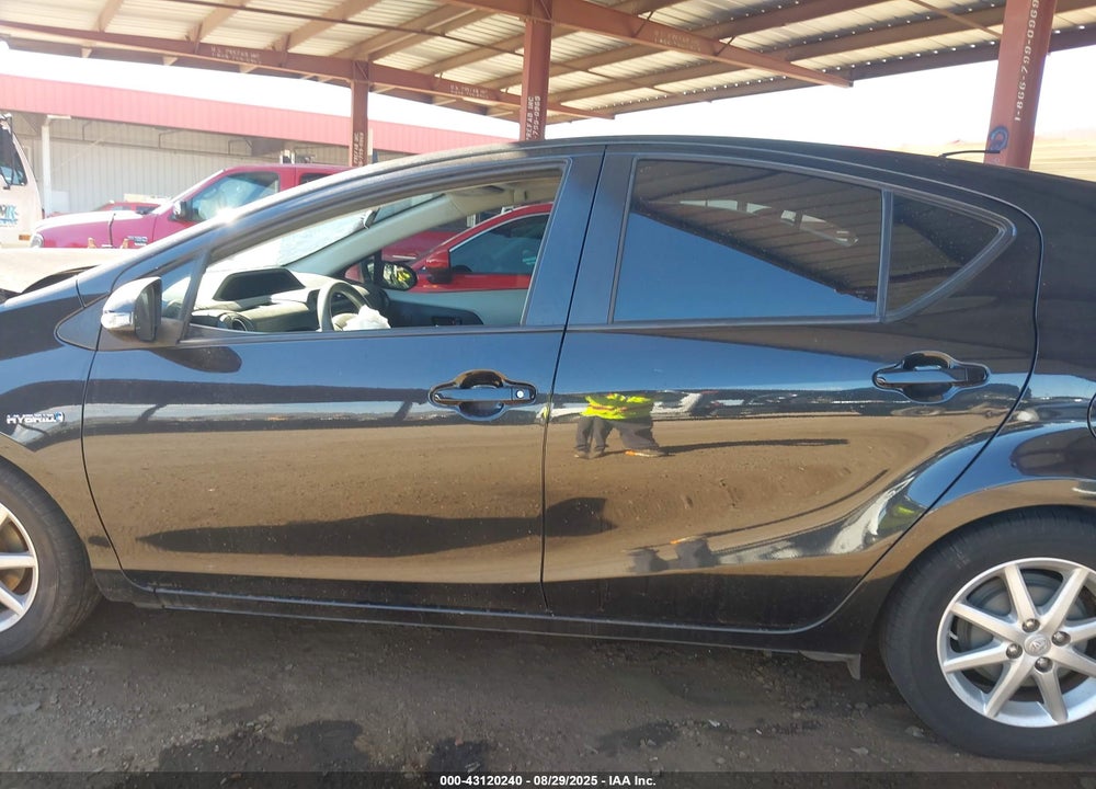 2012 TOYOTA PRIUS C VIN: JTDKDTB3XC1006392