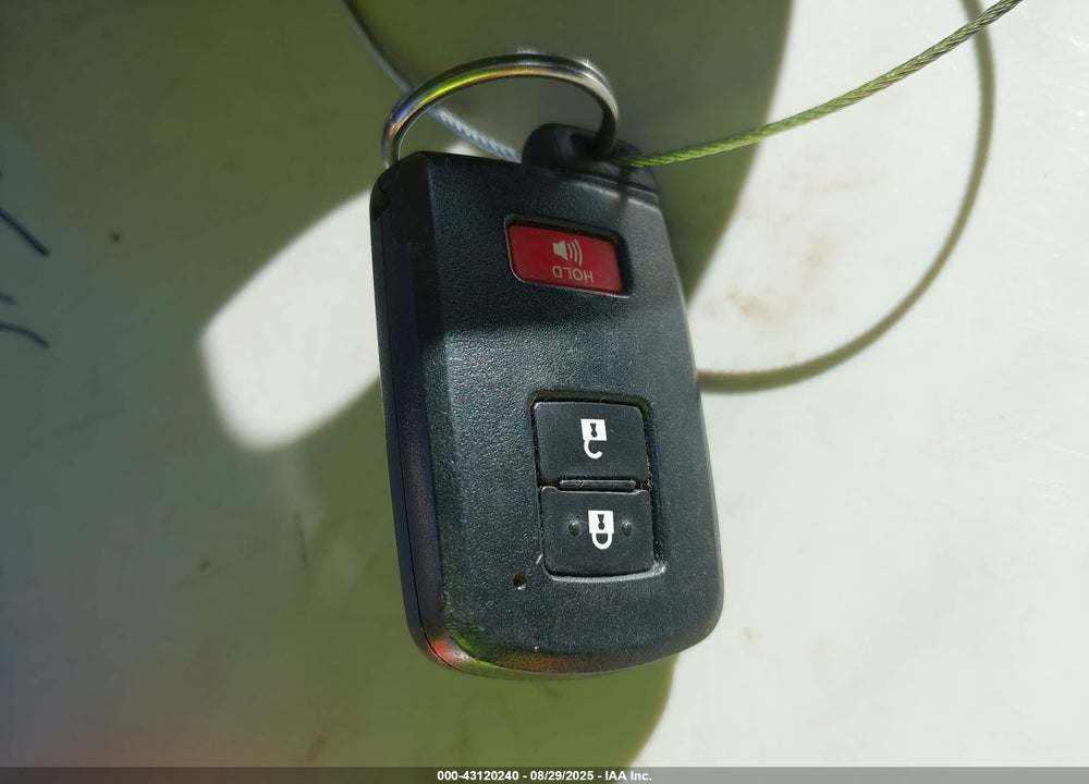 2012 TOYOTA PRIUS C VIN: JTDKDTB3XC1006392