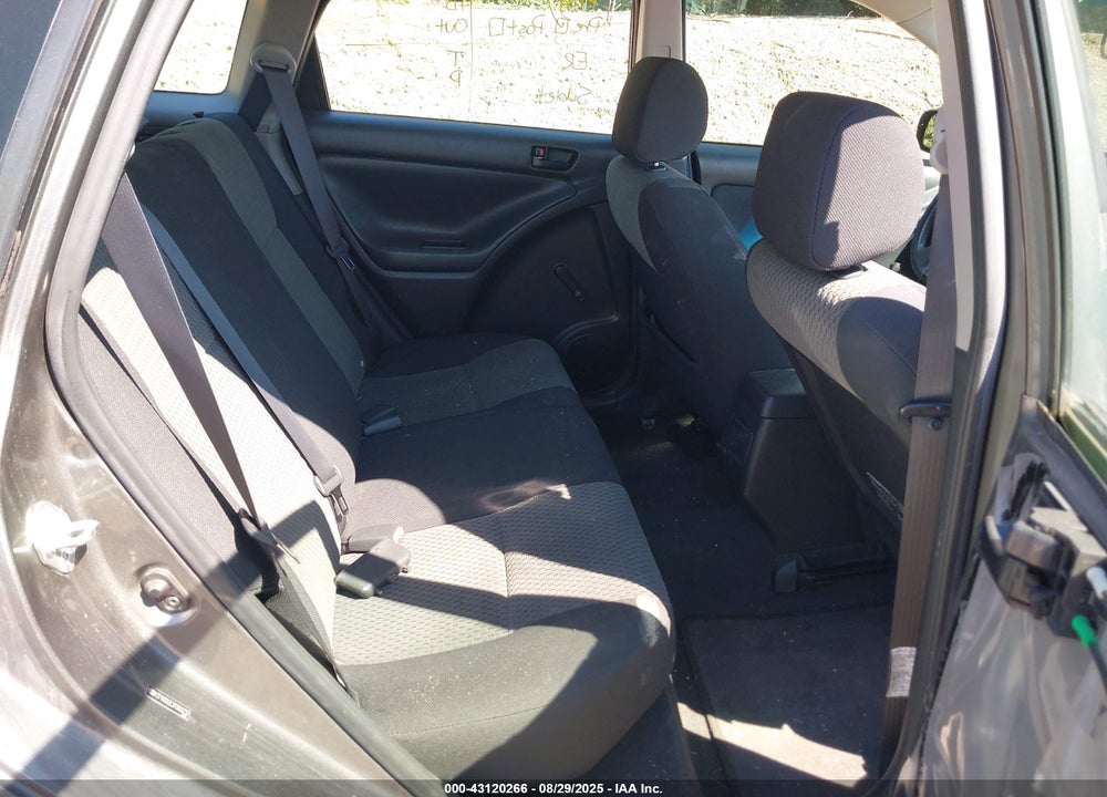 2007 TOYOTA MATRIX VIN: 2T1KR32E37C653737