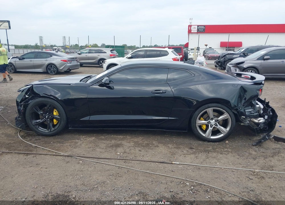 2016 CHEVROLET CAMARO VIN: 1G1FH1R70G0173853