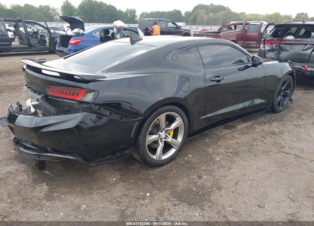 2016 CHEVROLET CAMARO VIN: 1G1FH1R70G0173853