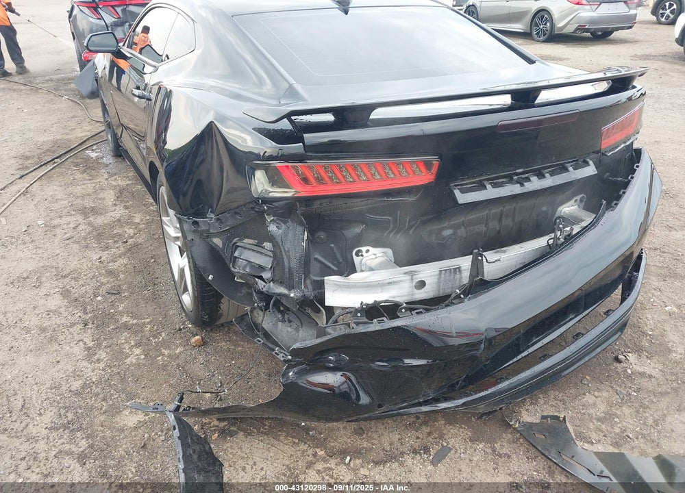 2016 CHEVROLET CAMARO VIN: 1G1FH1R70G0173853