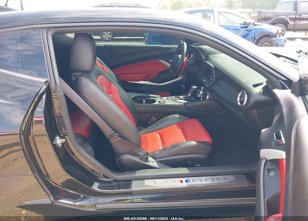 2016 CHEVROLET CAMARO VIN: 1G1FH1R70G0173853