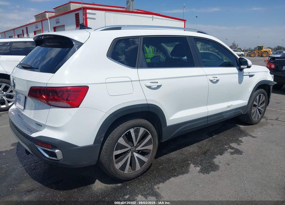2022 VOLKSWAGEN TAOS 1.5T SE VIN: 3VVWX7B28NM038627