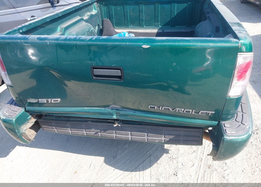 1999 CHEVROLET S-10 LS VIN: 1GCCS1443X8110160