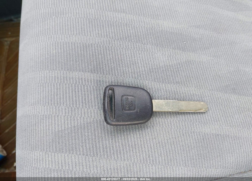 2005 HONDA CIVIC LX VIN: 2HGES16545H534325