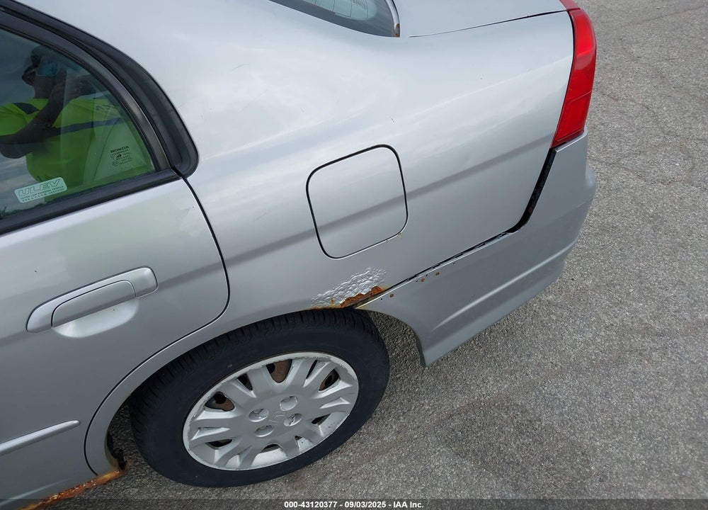 2005 HONDA CIVIC LX VIN: 2HGES16545H534325