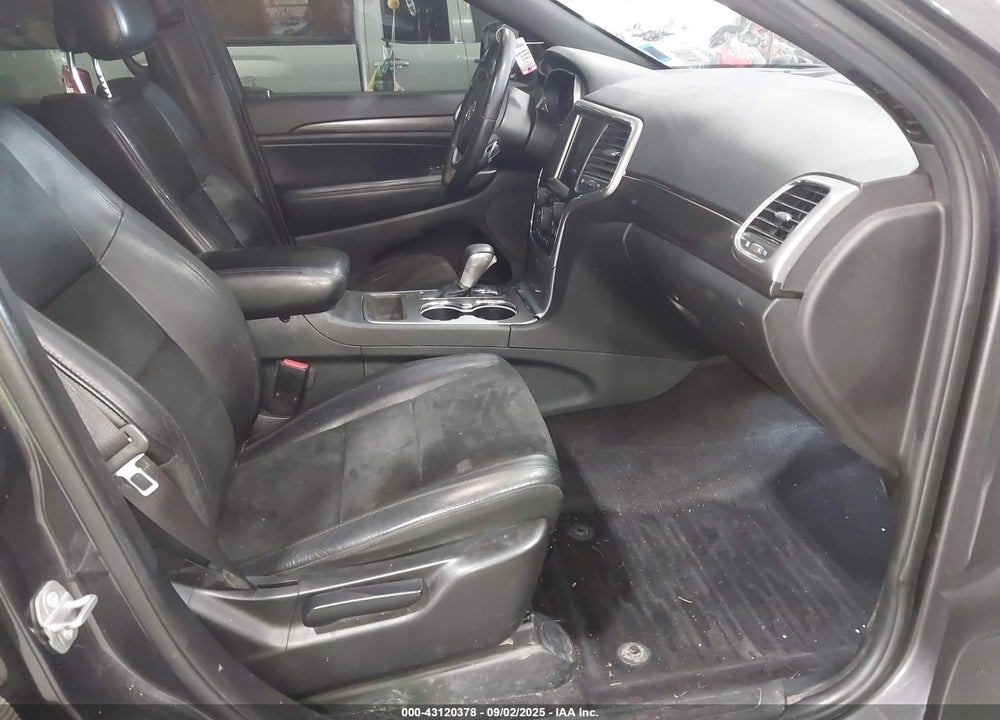 2017 JEEP GRAND CHEROKEE VIN: 1C4RJFAG7HC909866
