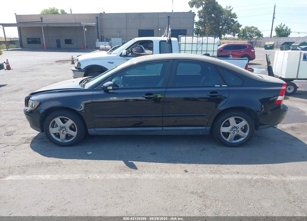2006 VOLVO S40 T5 VIN: YV1MH682462196194