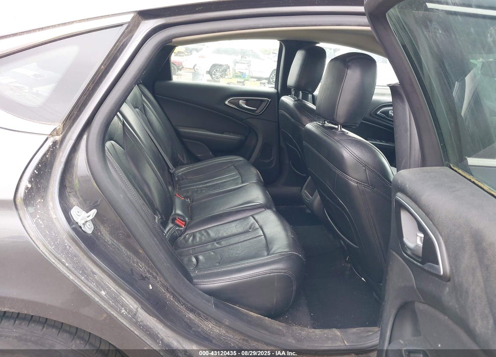 2016 CHRYSLER 200 VIN: 1C3CCCAB0GN170317