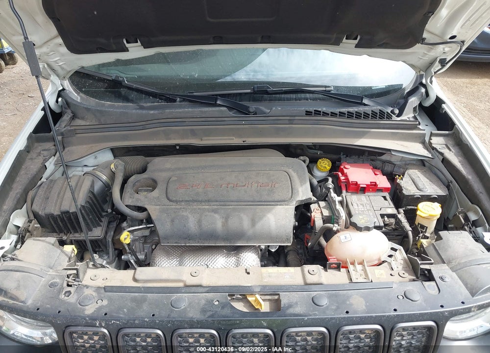 2021 JEEP RENEGADE VIN: ZACNJCBB3MPM66182