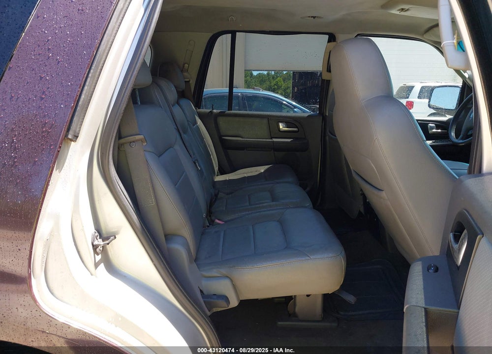 2003 FORD EXPEDITION XLT VIN: 1FMRU15W63LA90056